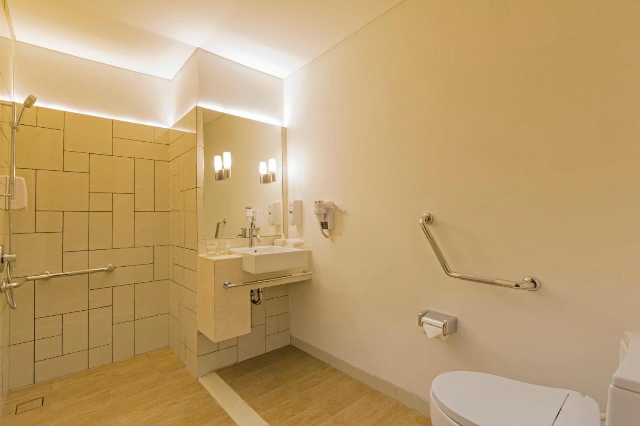 Express Pluit Citygate By Ihg