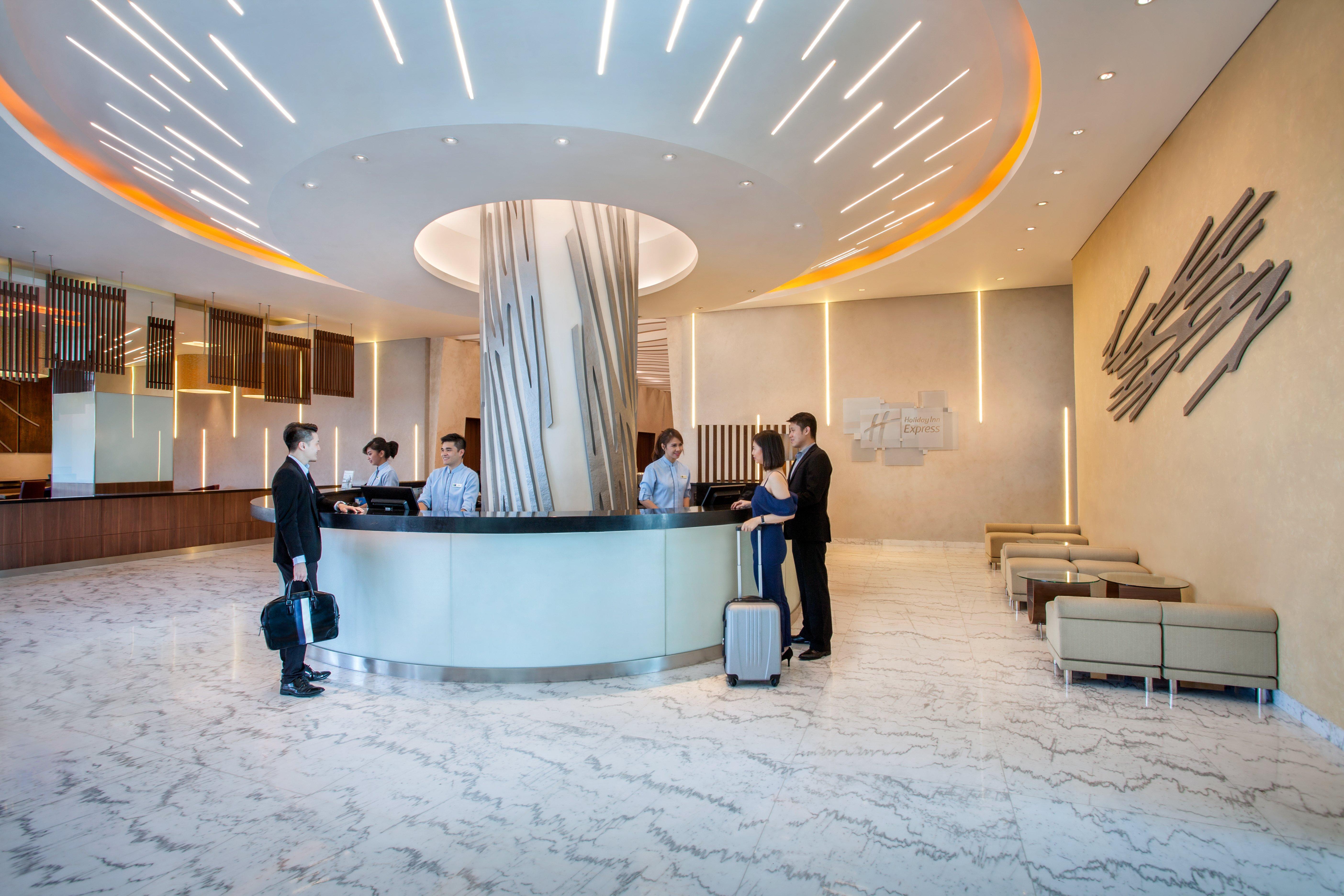 Express Pluit Citygate By Ihg Hotel 3*