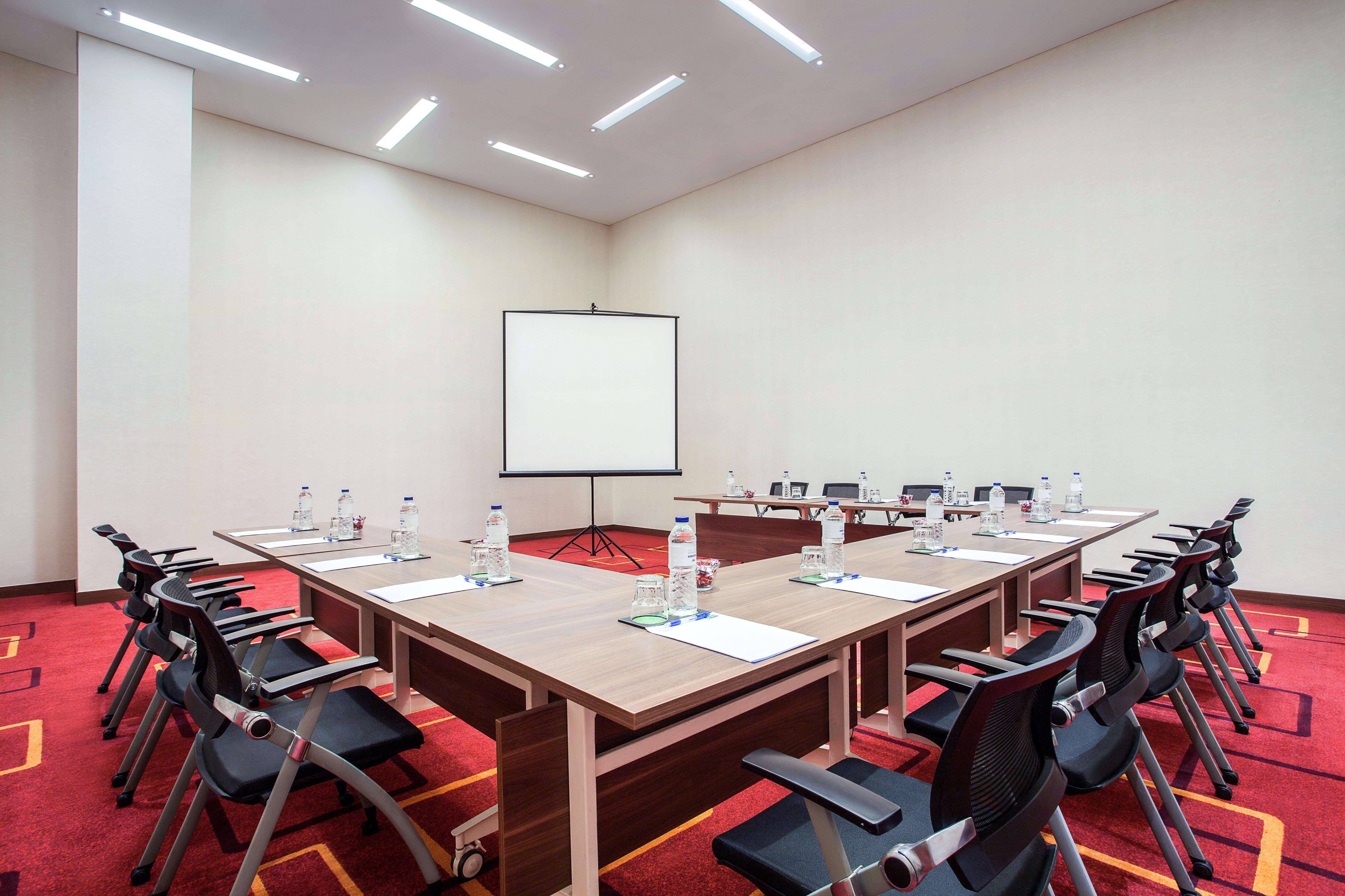Hotel Express Pluit Citygate By Ihg