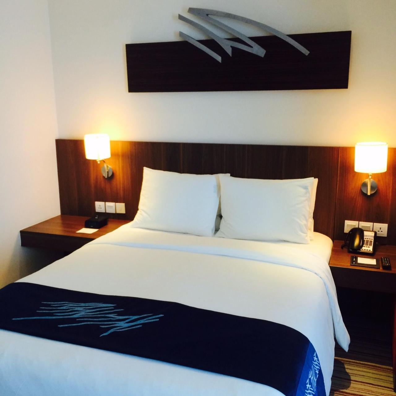Express Pluit Citygate By Ihg Hotel
