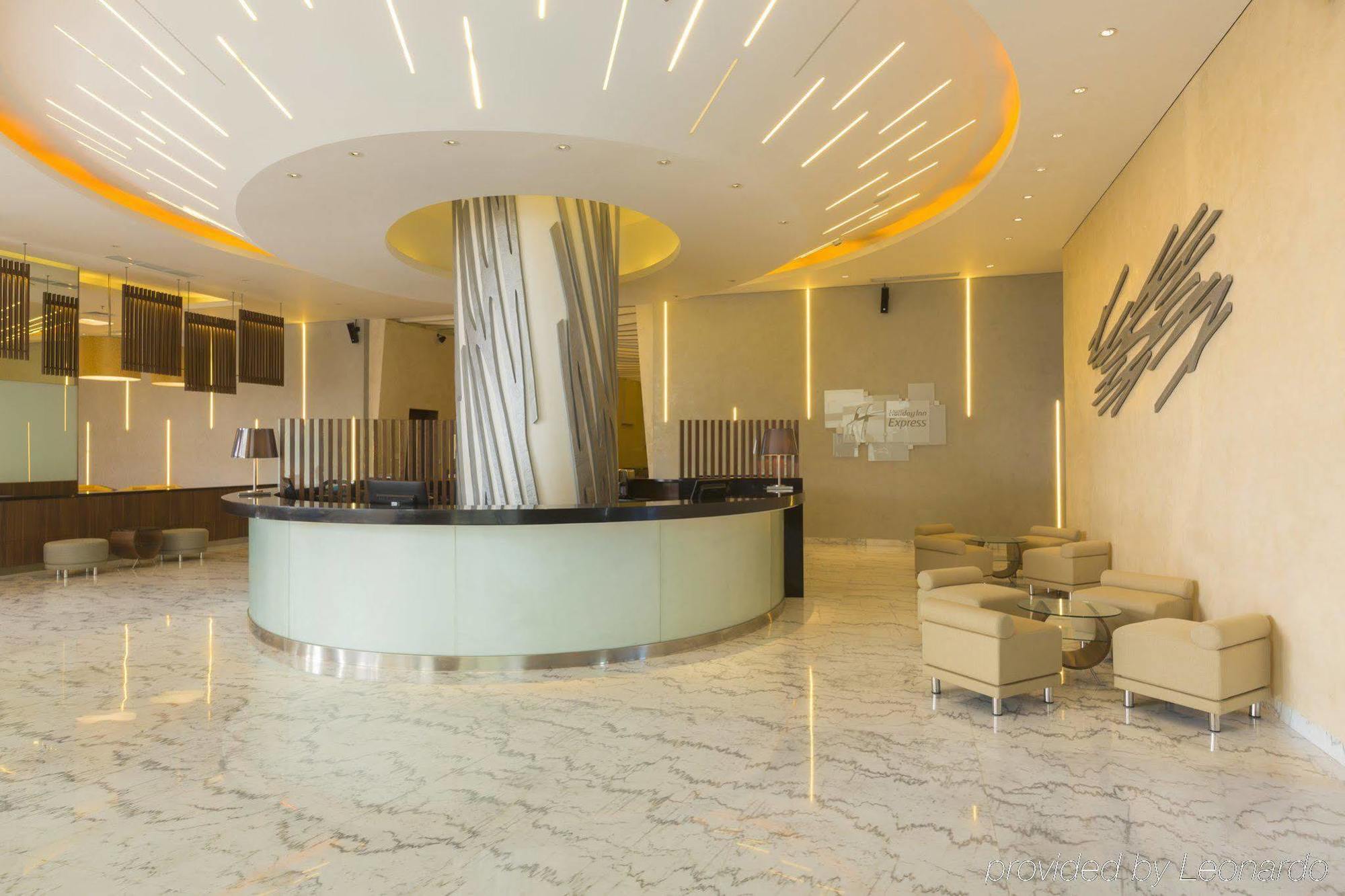 Hotel Express Pluit Citygate By Ihg
