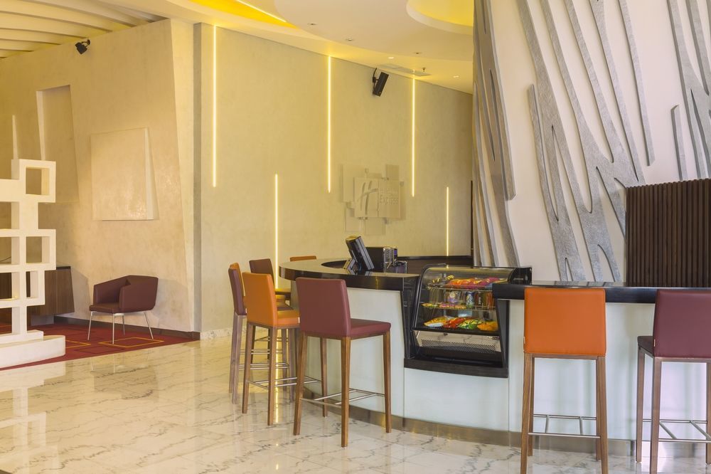 Express Pluit Citygate By Ihg Hotel 3*