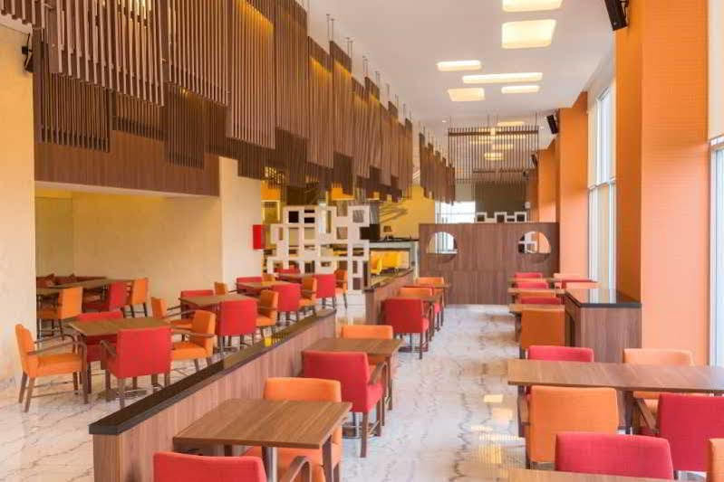 Express Pluit Citygate By Ihg Hotel