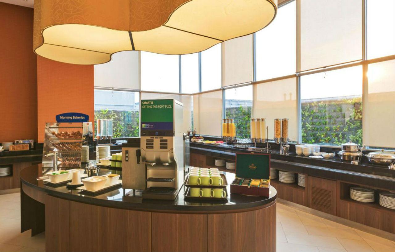 Hotel Express Pluit Citygate By Ihg